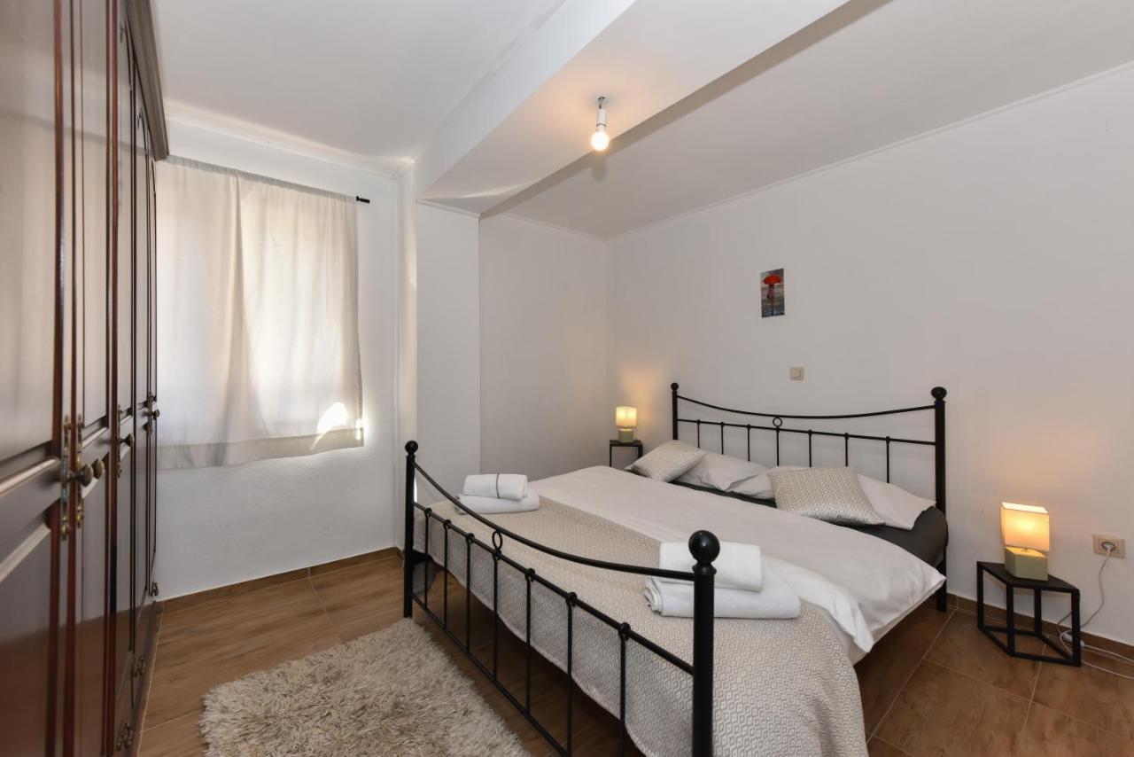 Apartment Loro With Jacuzzi Posedarje Exterior foto